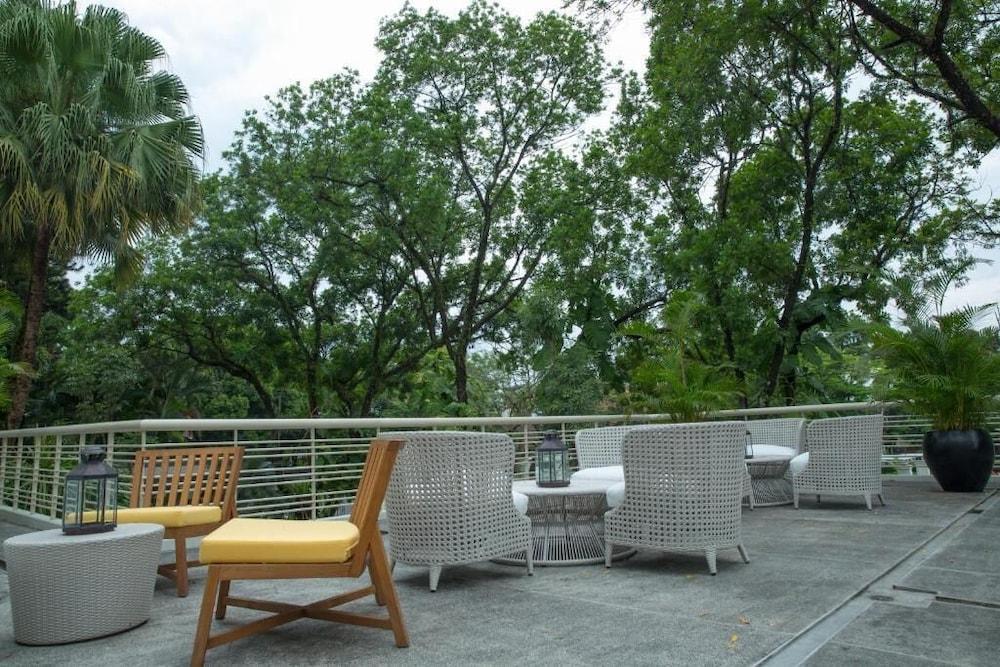 מאלאנג The Shalimar Boutique Hotel מראה חיצוני תמונה